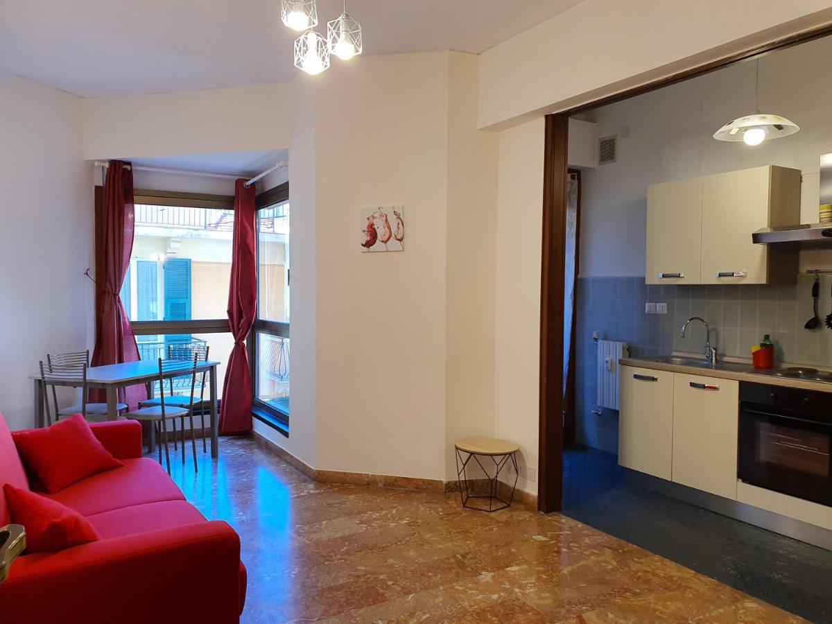 Centre Home Rapallo Bagian luar foto